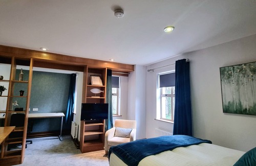 Castletroy House | Brennan Court Guest Accommodation