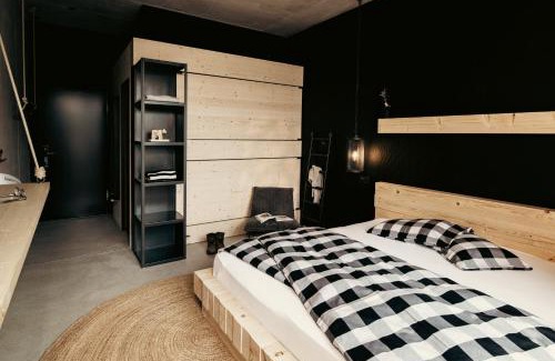 Hofstetten bei Brienz Hotel | Bretterhotel