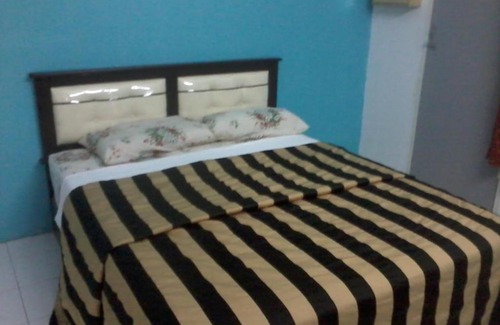 Rumah Pangsa Taman Utama House | Brian Holiday Home