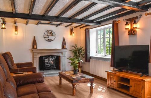 Brimfield House | Bridge Cottage
