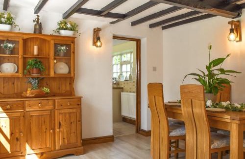 Brimfield House | Bridge Cottage