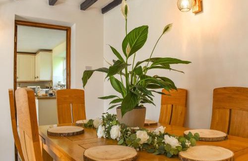 Brimfield House | Bridge Cottage