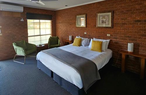 Tocumwal Hotel | Bridge Motor Inn Tocumwal