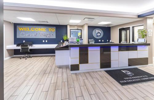 Council Bluffs Hotel | BridgePointe Inn & Suites by BPhotels, Council Bluffs, Omaha Area