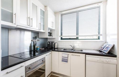 Albert Park Apartment | Bridport Rest - A Relaxed Albert Park Abode