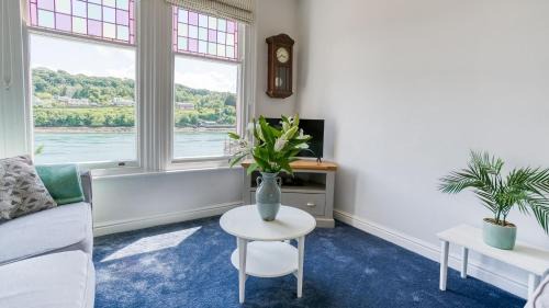 Bangor House | Brig y Don Menai