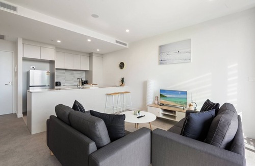 Turner Apartment | Bright 1-Bed Apartment Near City Centre
