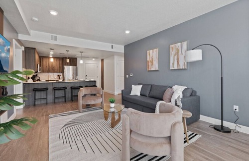 Downtown Salt Lake City Apartment | Bright 2BR/2BA Stay in SLC w/Balcony