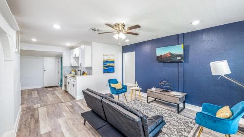 Azalea Park House | Bright 3br Retreat Near Parks Pets Welcome Wi-