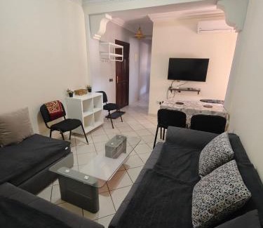 Hivernage Apartment | Bright Air Conditioned Apartment Near City Center