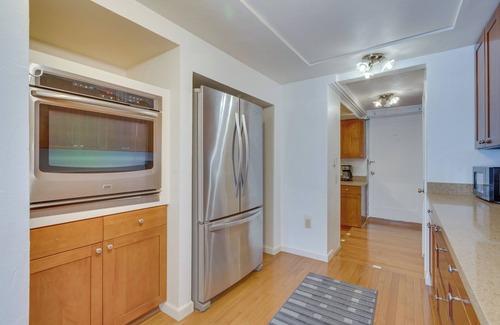 Pinehurst House | Bright & Airy Seattle Abode < 9 Mi to Space Needle