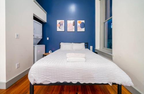 Downtown Louisville Apartment | Bright and Modern Studio in Louisville # 408