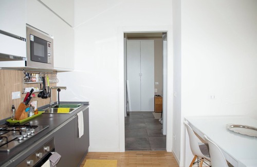 Zona Zara Apartment | Bright and quiet apartment near Isola neighborhood