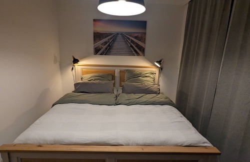 Munchen District Apartment | Bright and spacious apartment (52 sqm) for up to 3 people, free Wi-Fi & Parking