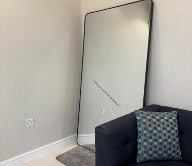 Al Kura Apartment | Bright & Calm Apartment