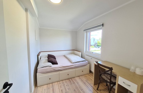 Lillestrom House | Bright Double Room in DT Serene Villa near Oslo | Lillestrøm K1