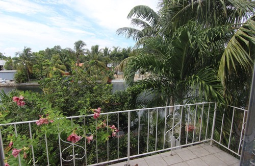 North Miami House | BRIGHT MODERN KEY WEST STYLE 2 BEDROOM TOWNHOUSE WITH DOCK