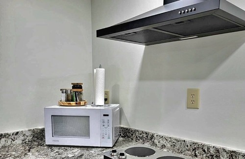 Eagan House | Bright modern space close to all the action!