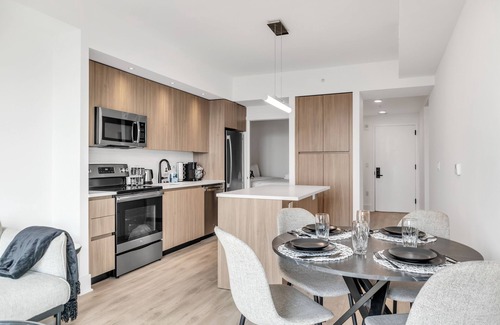 McLean Apartment | Bright Monochromatic 2BR in Tysons w/Amenities + Pools/Gym/Boro Area