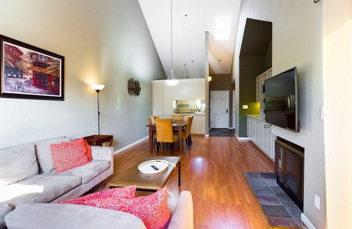 San Carlos Apartment | Bright San Carlos 2BR w/Balcony, nr Cafes & Restaurants, by Blueground