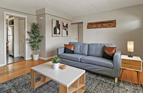 Arlington Heights Apartment | Bright & Serene 1BR Chicago Apt
