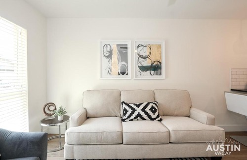 Parker Lane Apartment | Bright Space Close To Best Beer Gardens Coffee