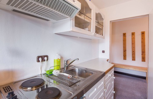 Hoisdorf House | Bright, Spacious 'Duplex' @ Little Paradise, 25 min to Hamburg City Center