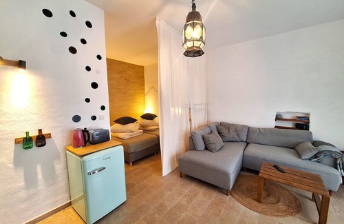 Monheim Apartment | Bright studio apartment