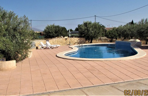 Sax Apartment | Bright studio apartment with secure parking and share of owners' pool