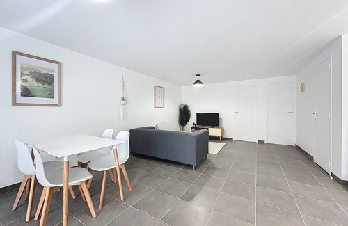 Cuxac-dʼAude Apartment | Bright T3 for 4 people