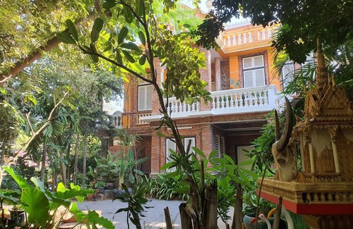 Svay Pao House | Brightness Villa, Private Home Stay, Around you