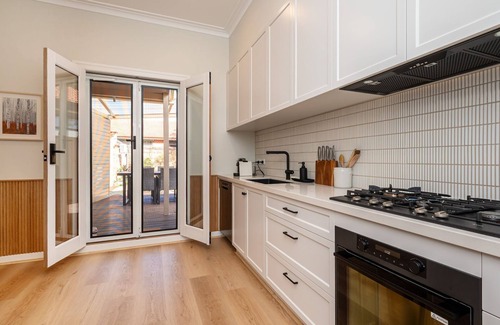 St. Kilda East House | Brightside Belle by Property Mums