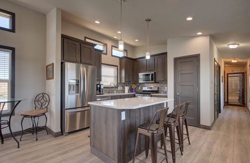 Colorado Springs Cottage | Bring the entire family including your horses to our awesome Horse Retreat