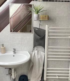 Baja House | Bristol Apartments