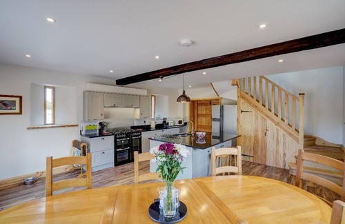 Irstead Apartment | Bristow's Barn | East Ruston Cottages. East Ruston, Norfolk