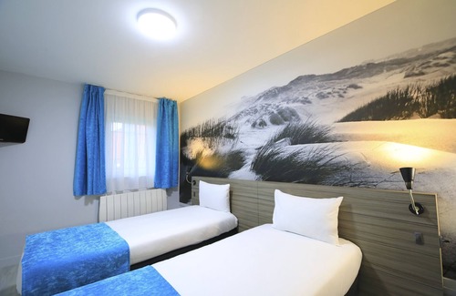 Petit-Fort-Philippe Hotel | Brit Hotel Confort Le Polder Gravelines