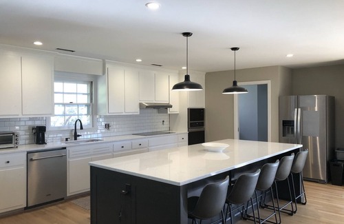 Charlottesville House | Broad Reach Secluded cottage with open living space, sunset deck, big yard