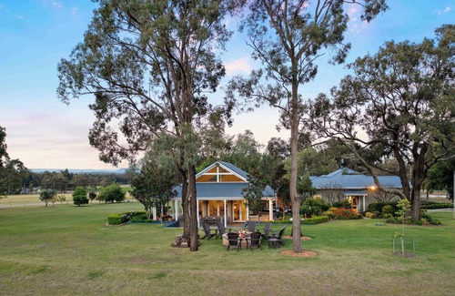 Pokolbin House | Brokenback Vineyard Cottage