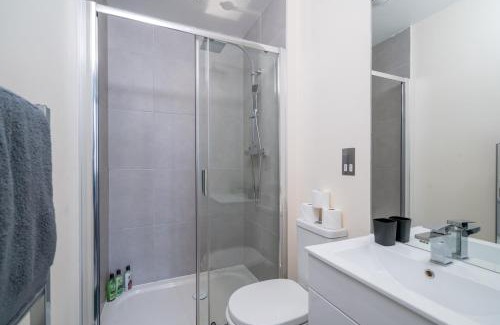 London Borough of Bromley Apartment | Bromley Station