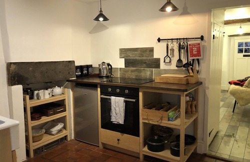 Baslow House | Brook cottage in Baslow next to Chatsworth Park