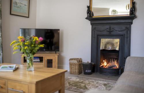 Askrigg House | Brook House