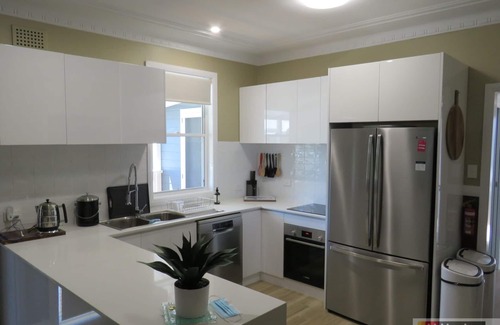 South West Rocks House | BROWNY'S R & R - Beach Cottage