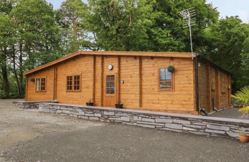 Bangor House | Bryn Derwen Lodge