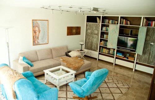 Dinkelsbuehl Apartment | Buddha Lounge