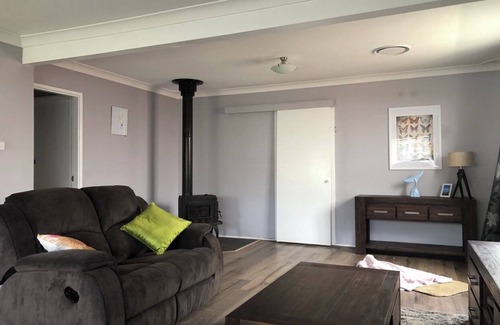 Budgewoi House | Budgewoi home between 2 Lakes & 5 minutes from Budgewoi Beach