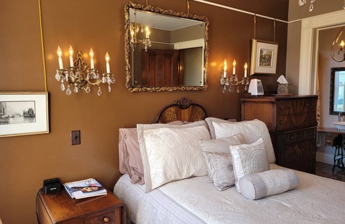 Downtown Buffalo Bed & Breakfast | Buffalo Harmony House