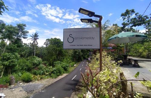Botoemadeg House | Bukit Sion Room & Tour