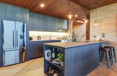 Barwite Apartment | BullerRoo - Luxury off-mountain Ski Retreat with Rooftop Terrace