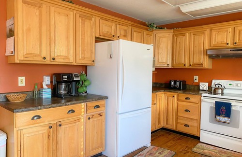 Protem Resort | Bullshoals Lake BlueWatersResort 4bdroom lakehouse
