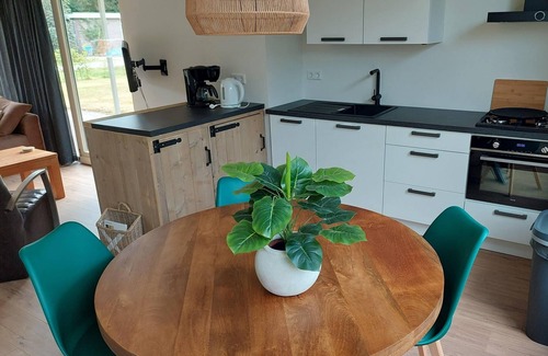 Gasselte House | Bungalow 091 stands in a quiet spot on the Holiday Park the Kremmer. The bungalow is very suitable for those seeking peace and quiet.